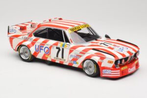 BMW 3.0 CSL E9 #71 Luigi Racing P. Xhenceval / J. Dieudonné 24 Hours of Le Mans 1977 Minichamps 1:18 155772571 Metalas - nuotrauka 4 iš 6