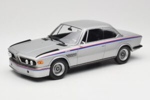 BMW 3.0 CSL E9 Polaris Silver Minichamps 1:18 155028135 Metalas