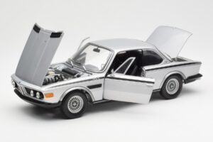 BMW 3.0 CSL E9 Sidabrinis Minichamps 1:18 180029020 Metalas - nuotrauka 2 iš 8