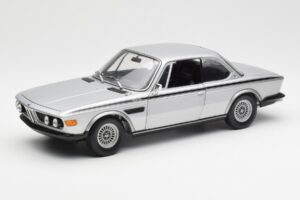 BMW 3.0 CSL E9 Sidabrinis Minichamps 1:18 180029020 Metalas