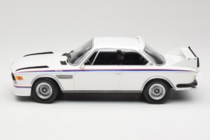 BMW 3.0 CSL E9 Baltas Minichamps 1:18 155028136 Metalas - nuotrauka 3 iš 6