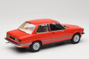 BMW 316 E21 Raudonas Minichamps 1:18 107024100 Derva - nuotrauka 2 iš 6