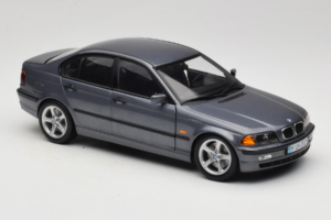 BMW 318i E46 Grey Metallic Prekybos Atstovų Leidimas UT Models 1:18 80430028459 Metalas - nuotrauka 6 iš 8