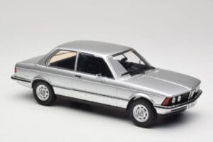 BMW 320 E21 Sidabrinis Minichamps 1:18 107024200 Derva - nuotrauka 4 iš 6