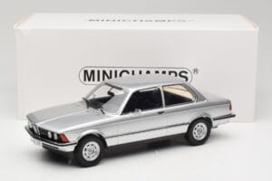 BMW 320 E21 Sidabrinis Minichamps 1:18 107024200 Derva - nuotrauka 6 iš 6