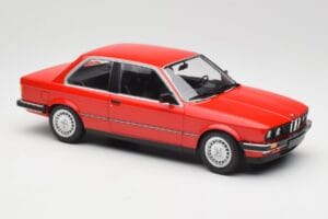 BMW 323i E21 Raudonas Minichamps 1:18 155026000 Metalas - nuotrauka 4 iš 6