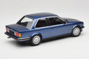 BMW 323i E30 Blue Metallic Minichamps 1:18 155026002 Metalas - nuotrauka 2 iš 6