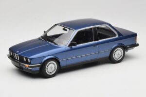 BMW 323i E30 Blue Metallic Minichamps 1:18 155026002 Metalas
