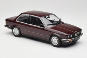 BMW 323i E30 Dark Red Metallic Minichamps 1:18 155026007 Metalas - nuotrauka 4 iš 6