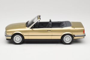 BMW 325i E30 Kabrioletas Smėlio MCG 1:18 MCG18544 Metalas - nuotrauka 3 iš 6