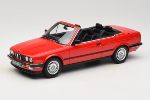 BMW 325i E30 Kabrioletas Ryškiai Raudonas Otto 1:18 OT1194 Derva