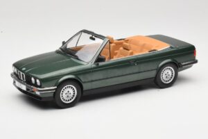 BMW 325i E30 Kabrioletas Žalias MCG 1:18 MCG18545 Metalas