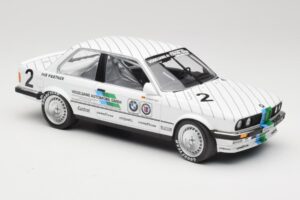 BMW 325i E30 #2 O. Manthey Vogelsang Automobile 3rd Place Eifel Race DTM 1986 Minichamps 1:18 155862602 Metalas - nuotrauka 4 iš 6