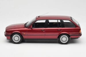 BMW 325i E30 Touring Raudonas Metallic Norev 1:18 183218 Metalas - nuotrauka 3 iš 6