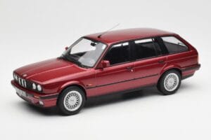 BMW 325i E30 Touring Raudonas Metallic Norev 1:18 183218 Metalas