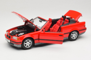 BMW 325i E36 Kabrioletas Raudonas Maisto 1:18 50229 Metalas - nuotrauka 2 iš 8