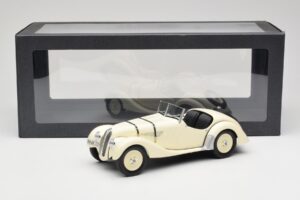 BMW 328 Roadster Baltas Minichamps 1:18 80435A8F228 Metalas - nuotrauka 6 iš 6