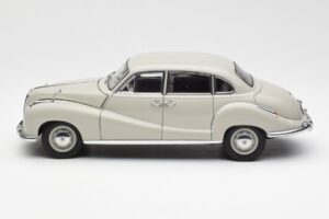 BMW 501 Cortina Pilkas AUTOart 1:18 80430393098 Metalas - nuotrauka 4 iš 8