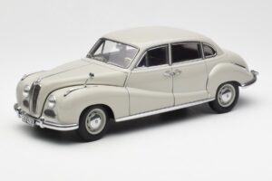 BMW 501 Cortina Pilkas AUTOart 1:18 80430393098 Metalas