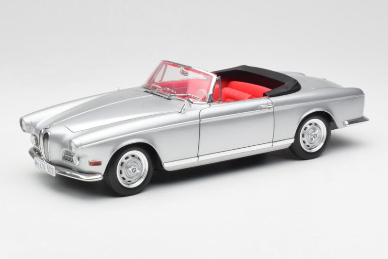 BMW 503 Sidabrinis Revell 1:18 18787 Metalas