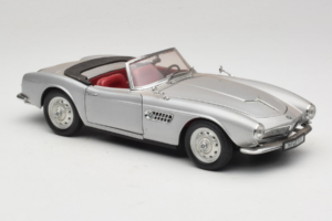 BMW 507 Kabrioletas Sidabrinis Revell 1:18 8829 Metalas - nuotrauka 6 iš 8