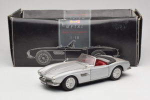 BMW 507 Kabrioletas Sidabrinis Revell 1:18 8829 Metalas - nuotrauka 8 iš 8