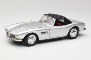 BMW 507 Sidabrinis Revell 1:18 9034 Metalas