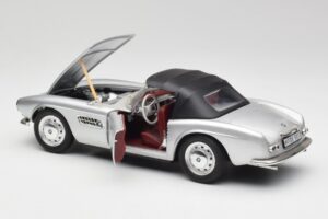 BMW 507 Sidabrinis Revell 1:18 9034 Metalas - nuotrauka 5 iš 8