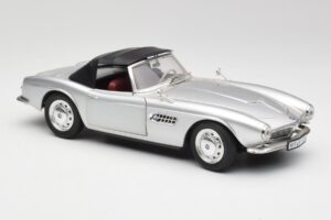 BMW 507 Sidabrinis Revell 1:18 9034 Metalas - nuotrauka 6 iš 8