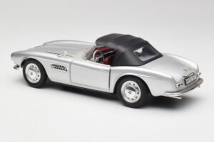 BMW 507 Sidabrinis Revell 1:18 9034 Metalas - nuotrauka 7 iš 8