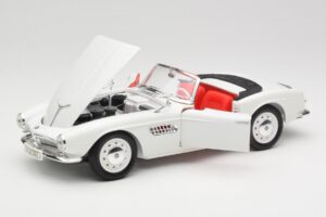 BMW 507 Touring Sport Feather White Revell 1:18 8810 Metalas - nuotrauka 2 iš 8