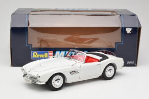 BMW 507 Touring Sport Feather White Revell 1:18 8810 Metalas - nuotrauka 8 iš 8