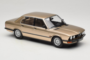 BMW 520i E28 Gold Metallic IXO 1:18 18CMC184 Metalas - nuotrauka 4 iš 6
