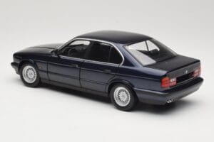 BMW 535i E34 Blue Metallic Minichamps 1:18 100024004 Metalas - nuotrauka 7 iš 8
