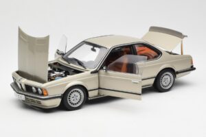 BMW 635 CSi E24 Bronzit Beige Metallic AUTOart 1:18 70523 Metalas - nuotrauka 2 iš 8
