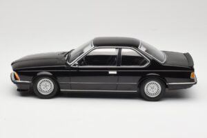 BMW 635 CSi E24 Black Metallic Minichamps 1:18 155028104 Metalas - nuotrauka 3 iš 6