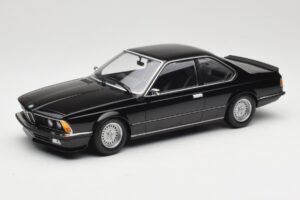 BMW 635 CSi E24 Black Metallic Minichamps 1:18 155028104 Metalas