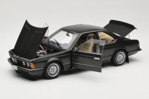 BMW 635 CSi E24 Malachit Green Metallic AUTOart 1:18 70522 Metalas - nuotrauka 2 iš 8