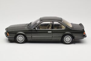 BMW 635 CSi E24 Malachit Green Metallic AUTOart 1:18 70522 Metalas - nuotrauka 4 iš 8