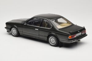 BMW 635 CSi E24 Malachit Green Metallic AUTOart 1:18 70522 Metalas - nuotrauka 7 iš 8