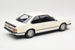 BMW 635 CSi E24 Baltas Minichamps 1:18 155028102 Metalas - nuotrauka 2 iš 6