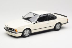 BMW 635 CSi E24 Baltas Minichamps 1:18 155028102 Metalas