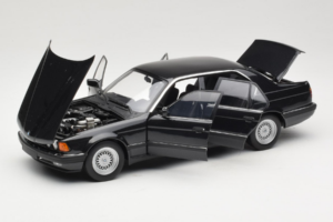 BMW 730i E32 Black Metallic Minichamps 1:18 100023002 Metalas - nuotrauka 2 iš 8