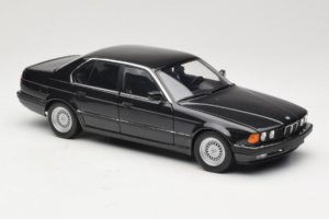 BMW 730i E32 Black Metallic Minichamps 1:18 100023002 Metalas - nuotrauka 6 iš 8