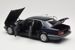 BMW 730i E32 Mėlynas Metallic Minichamps 1:18 100023006 Metalas - nuotrauka 5 iš 8