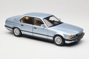 BMW 730i E32 Šviesiai Mėlynas Metallic Minichamps 1:18 100023008 Metalas - nuotrauka 6 iš 8