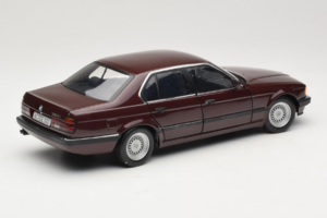 BMW 730i E32 Red Metallic Minichamps 1:18 100023001 Metalas - nuotrauka 3 iš 8
