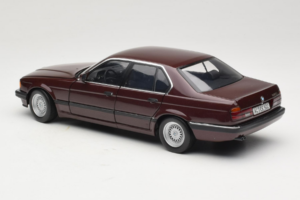 BMW 730i E32 Red Metallic Minichamps 1:18 100023001 Metalas - nuotrauka 7 iš 8