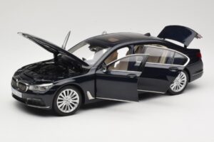 BMW 750Li F02 Imperial Blue Paragon 1:18 80432405586 Metalas - nuotrauka 2 iš 8