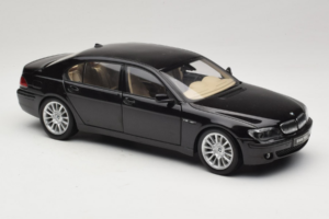 BMW 760Li E66 Individual Juodas Kyosho 1:18 08573RB Metalas - nuotrauka 6 iš 8